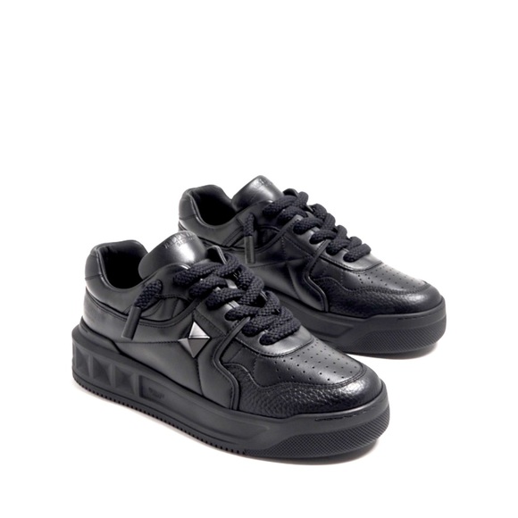 Valentino Garavani Shoes - Valentino Garavani ONE STUD XL Low-Top Sneaker in nappa leather